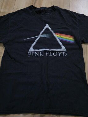 Pink Floyd Prism Rainbow Graphic Band Tee Black Size M Vintage Style Rock Tee